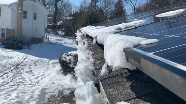 How Does Snow Affect Solar Panels